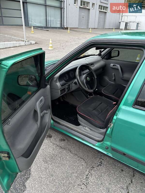 Хетчбек Skoda Felicia 1998 в Запоріжжі