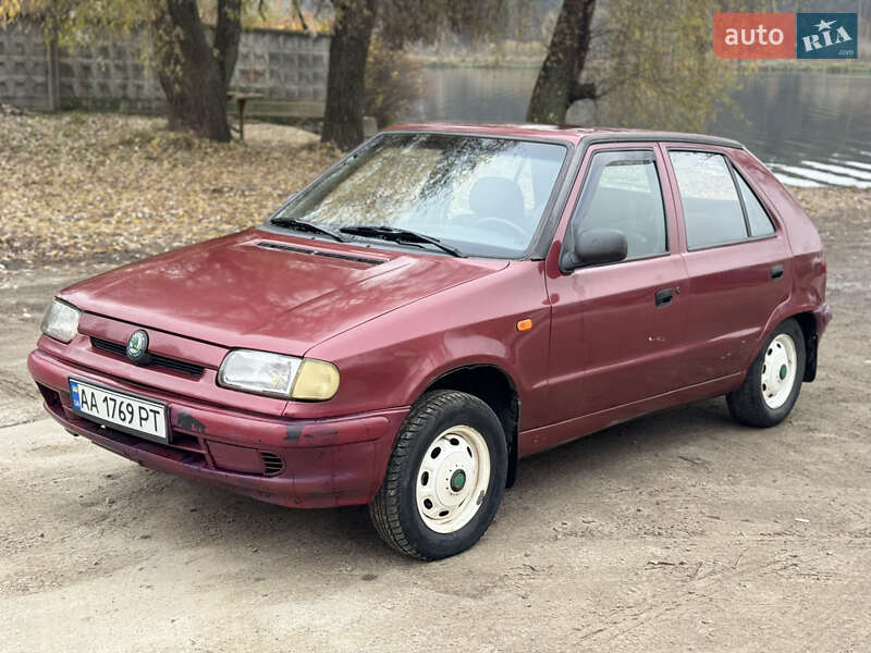 Хетчбек Skoda Felicia 1997 в Києві