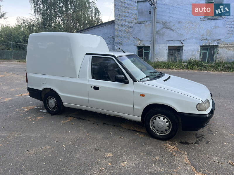 Вантажний фургон Skoda Felicia 2000 в Радивиліві