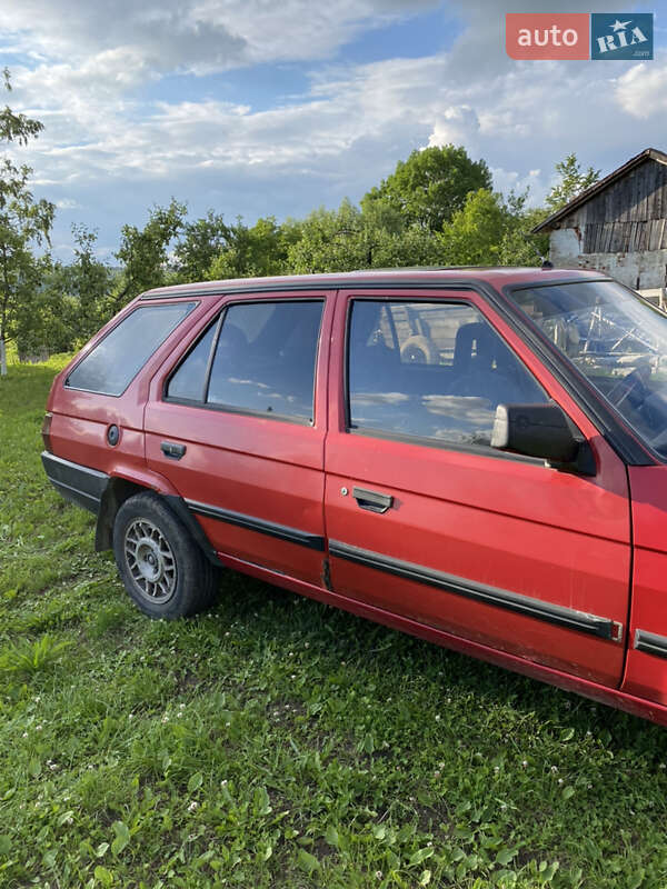 Универсал Skoda Forman 1994 в Дрогобыче