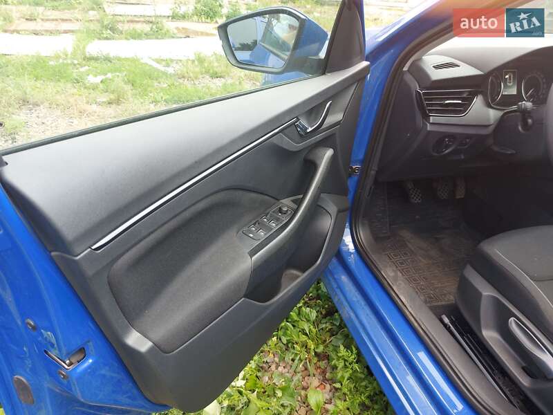 Внедорожник / Кроссовер Skoda Kamiq 2021 в Ужгороде