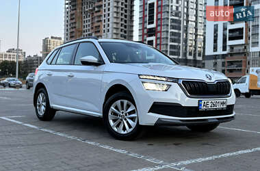 Внедорожник / Кроссовер Skoda Kamiq 2023 в Киеве