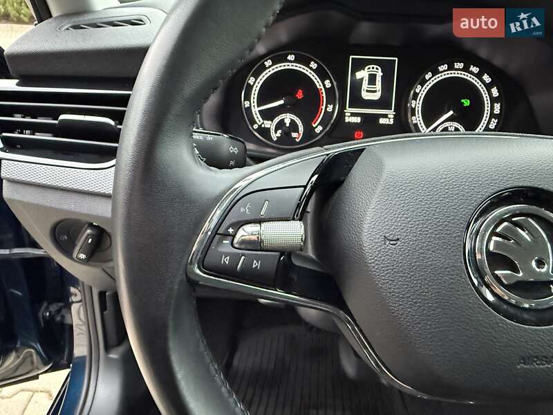 Позашляховик / Кросовер Skoda Kamiq 2021 в Києві