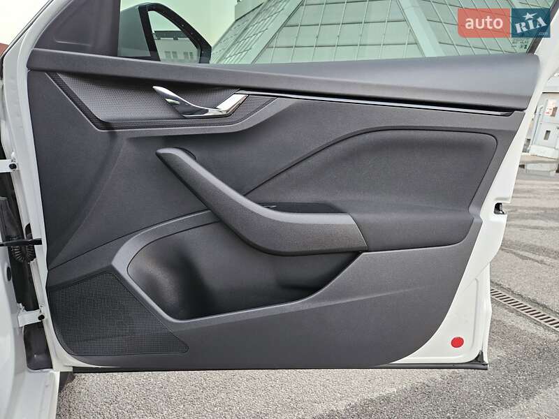 Внедорожник / Кроссовер Skoda Kamiq 2021 в Днепре