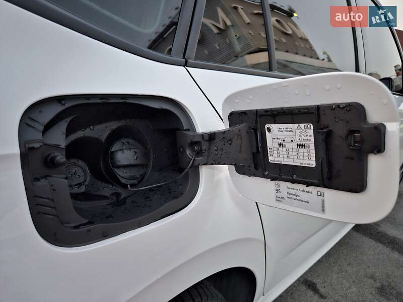 Внедорожник / Кроссовер Skoda Kamiq 2021 в Днепре