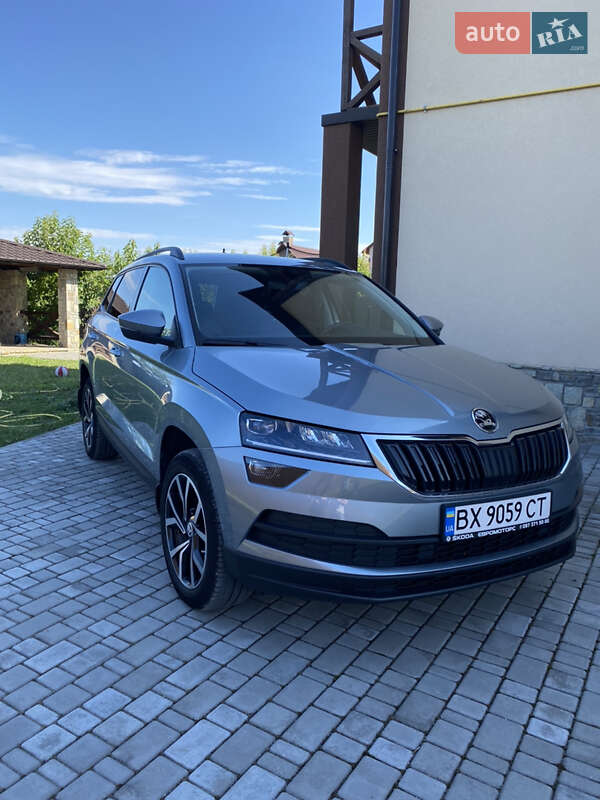 Внедорожник / Кроссовер Skoda Karoq 2019 в Каменец-Подольском