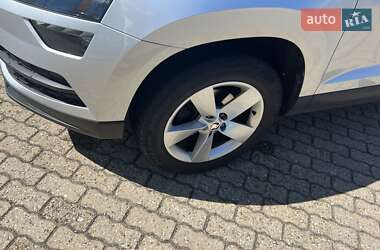 Внедорожник / Кроссовер Skoda Karoq 2018 в 