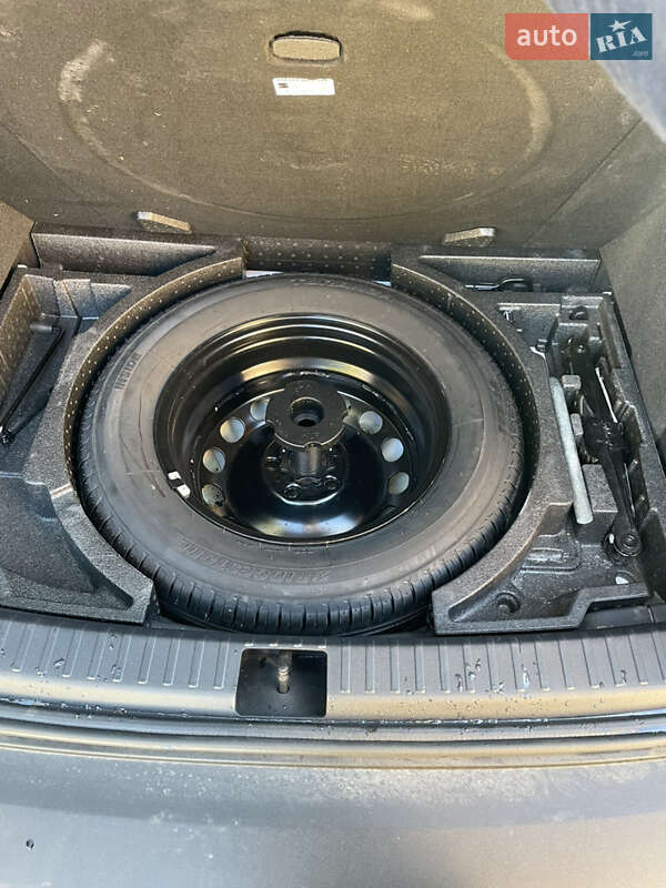 Позашляховик / Кросовер Skoda Karoq 2019 в Львові