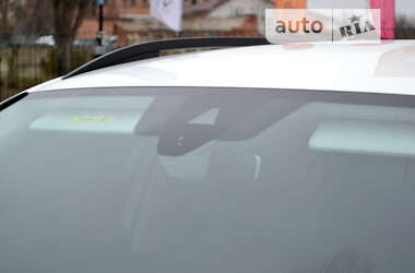Внедорожник / Кроссовер Skoda Karoq 2020 в 