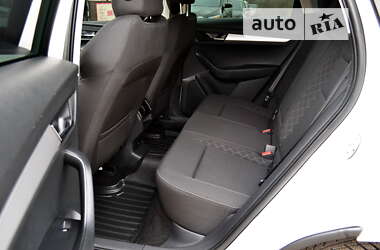 Внедорожник / Кроссовер Skoda Karoq 2020 в 