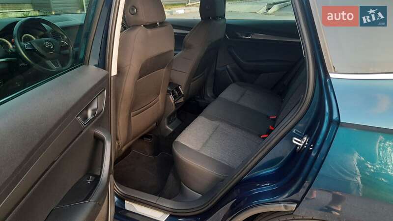 Внедорожник / Кроссовер Skoda Karoq 2018 в Харькове