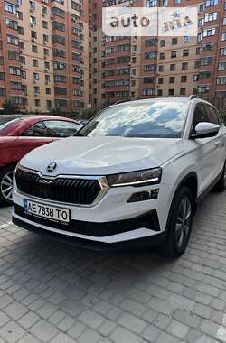 Внедорожник / Кроссовер Skoda Karoq 2022 в Днепре