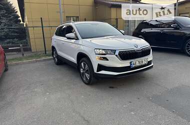 Внедорожник / Кроссовер Skoda Karoq 2022 в Днепре