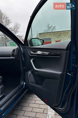 Внедорожник / Кроссовер Skoda Karoq 2020 в 