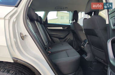Внедорожник / Кроссовер Skoda Karoq 2021 в 