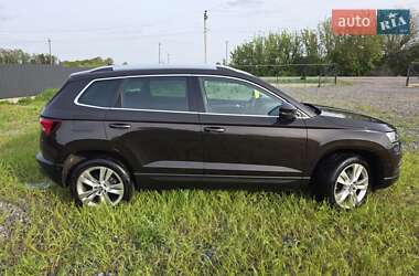 Внедорожник / Кроссовер Skoda Karoq 2017 в 
