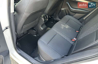 Внедорожник / Кроссовер Skoda Karoq 2020 в 