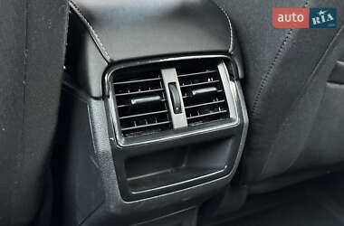 Внедорожник / Кроссовер Skoda Karoq 2021 в 