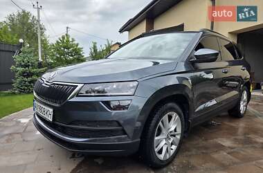 Внедорожник / Кроссовер Skoda Karoq 2021 в Киеве