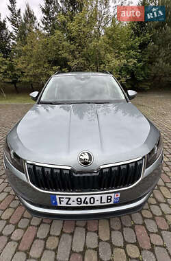 Внедорожник / Кроссовер Skoda Karoq 2021 в 