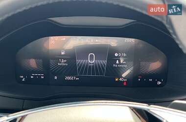 Внедорожник / Кроссовер Skoda Karoq 2023 в 