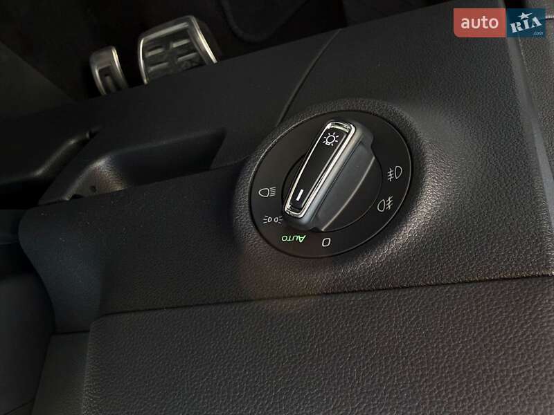 Позашляховик / Кросовер Skoda Karoq 2018 в Хмельницькому