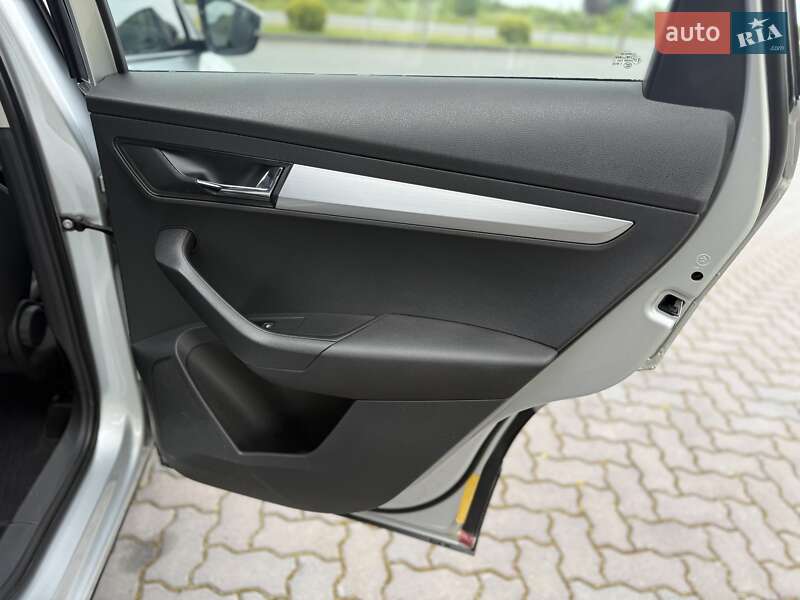 Внедорожник / Кроссовер Skoda Karoq 2018 в Ивано-Франковске