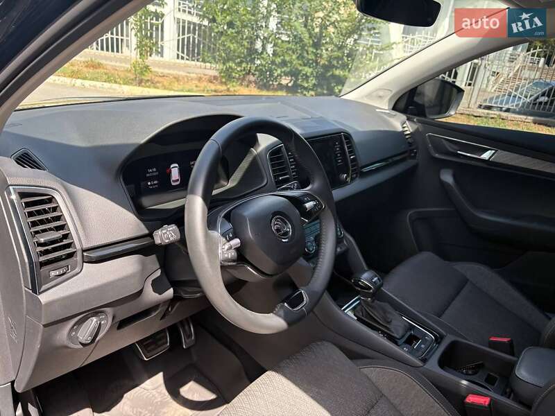 Внедорожник / Кроссовер Skoda Karoq 2023 в Полтаве