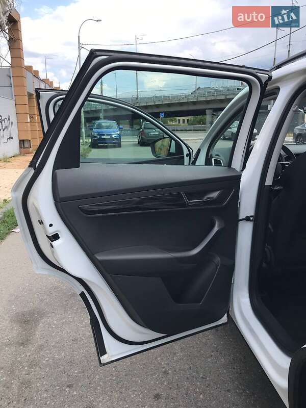 Позашляховик / Кросовер Skoda Karoq 2021 в Києві