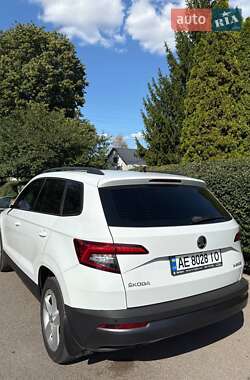 Внедорожник / Кроссовер Skoda Karoq 2018 в 