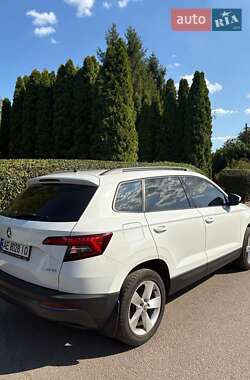 Внедорожник / Кроссовер Skoda Karoq 2018 в 