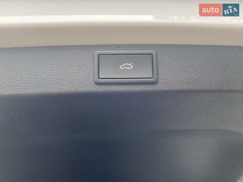 Внедорожник / Кроссовер Skoda Karoq 2022 в Краснограде