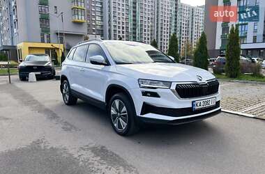 Внедорожник / Кроссовер Skoda Karoq 2023 в Киеве
