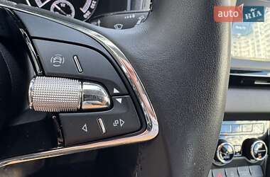 Позашляховик / Кросовер Skoda Karoq 2021 в 