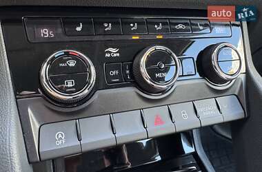 Позашляховик / Кросовер Skoda Karoq 2021 в 