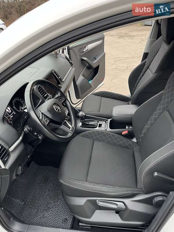 Внедорожник / Кроссовер Skoda Karoq 2018 в Львове фото 10 Внедорожник / Кроссовер Skoda Karoq 2018 в Львове