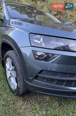 Внедорожник / Кроссовер Skoda Karoq 2019 в 