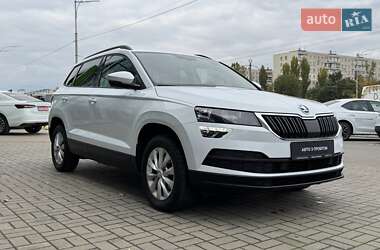 Внедорожник / Кроссовер Skoda Karoq 2018 в 