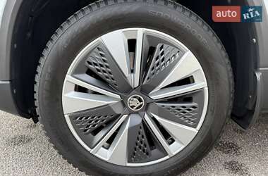 Внедорожник / Кроссовер Skoda Karoq 2023 в 