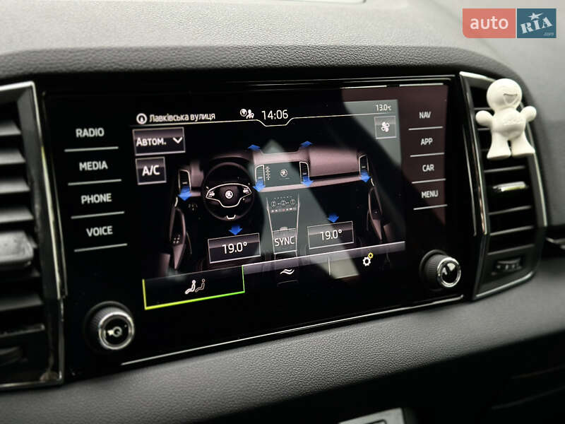 Внедорожник / Кроссовер Skoda Karoq 2021 в Мукачево