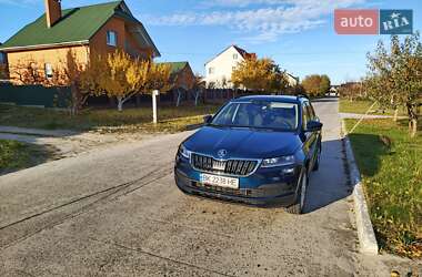 Внедорожник / Кроссовер Skoda Karoq 2021 в Вараше
