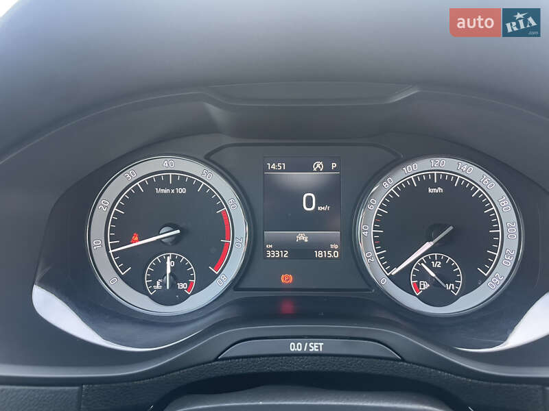 Внедорожник / Кроссовер Skoda Karoq 2022 в Тернополе