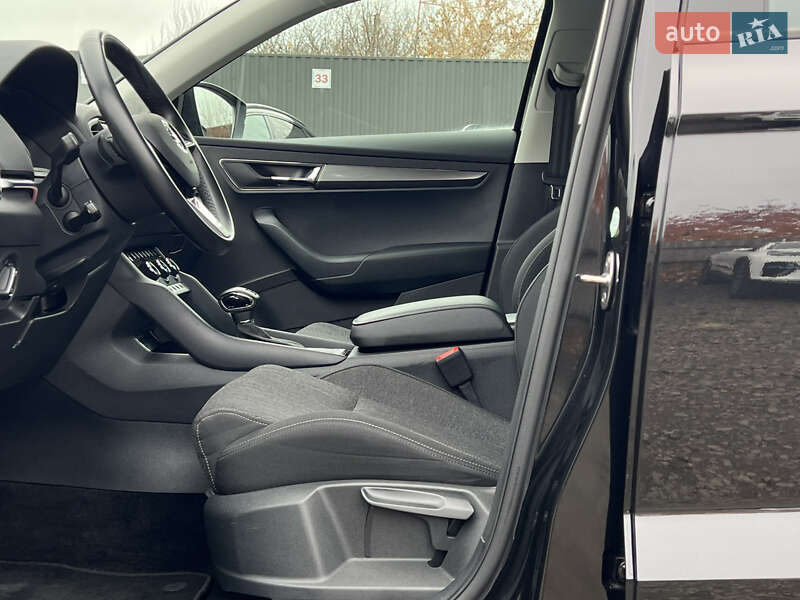 Внедорожник / Кроссовер Skoda Karoq 2021 в Луцке