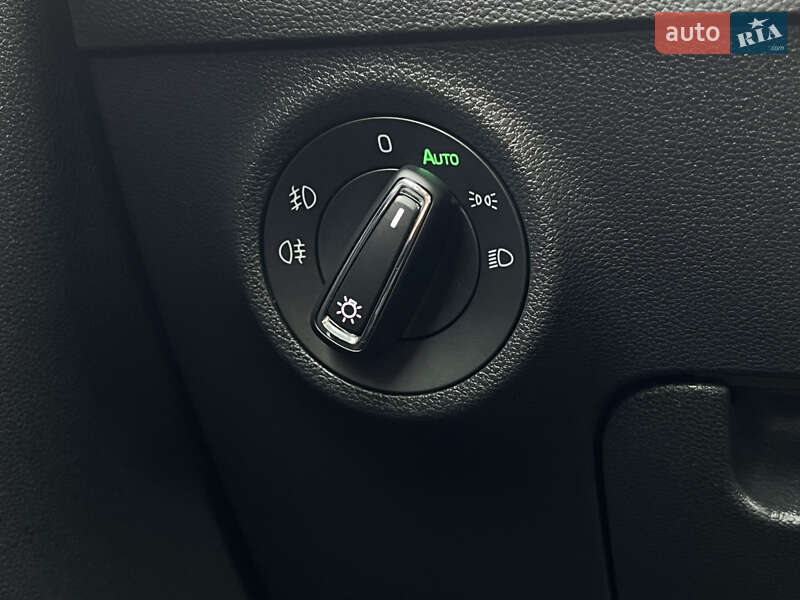 Внедорожник / Кроссовер Skoda Karoq 2021 в Луцке