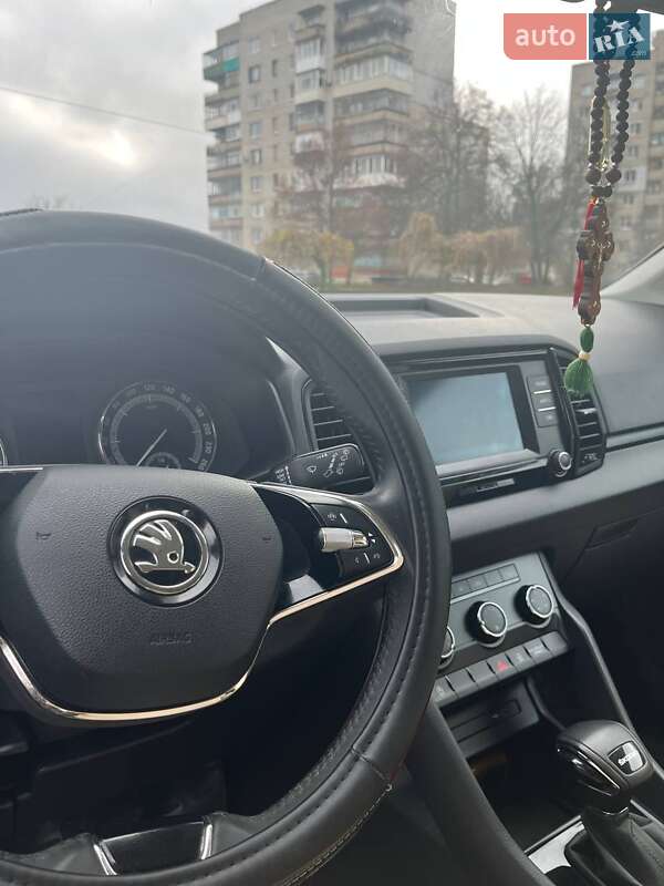 Внедорожник / Кроссовер Skoda Karoq 2021 в Лозовой