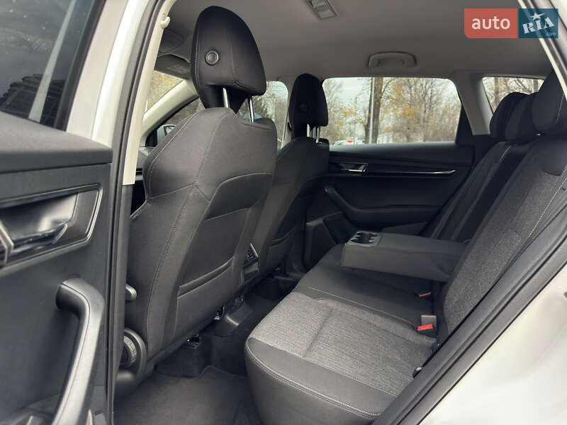 Позашляховик / Кросовер Skoda Karoq 2020 в Дніпрі