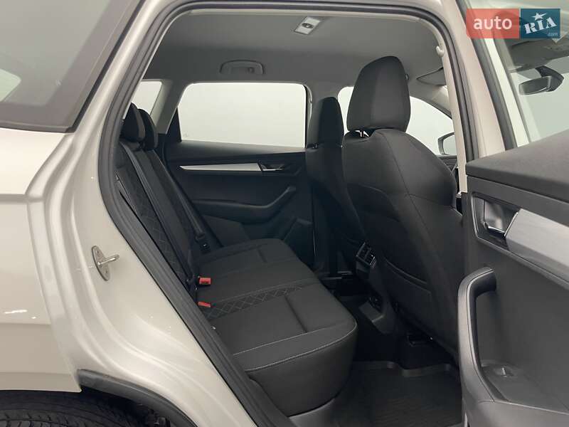 Внедорожник / Кроссовер Skoda Karoq 2019 в Киеве