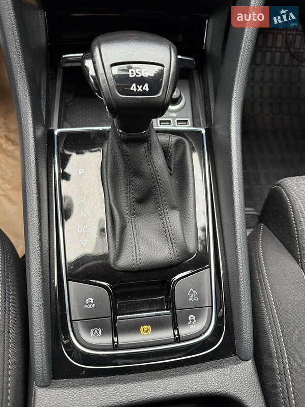 Внедорожник / Кроссовер Skoda Karoq 2020 в Ровно