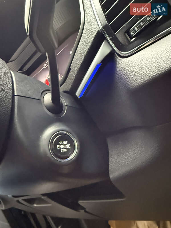 Внедорожник / Кроссовер Skoda Karoq 2020 в Ровно