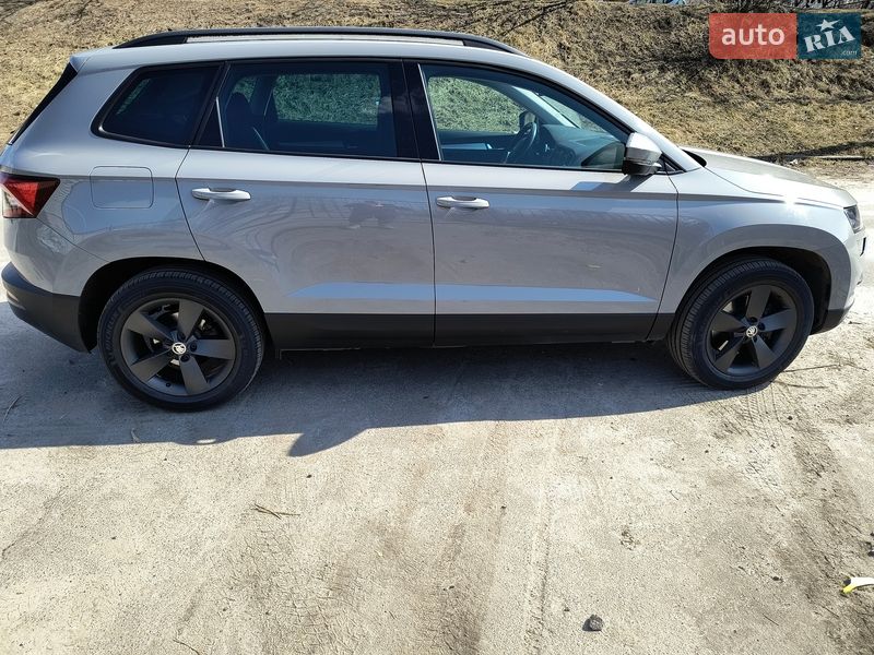 Внедорожник / Кроссовер Skoda Karoq 2018 в Киеве
